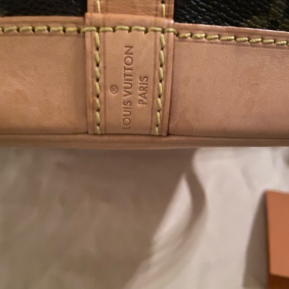🛑SOLD  Authentic Louis Vuitton Petite Noe - Picture 4 of 8